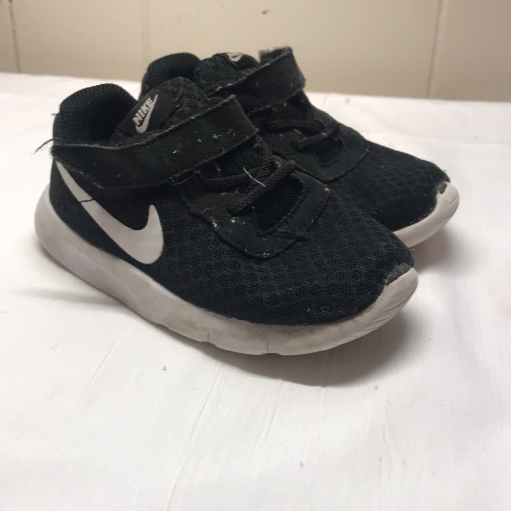 Nike kids free 7C black